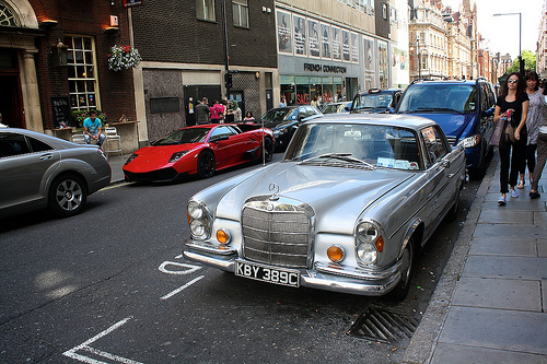 Mercedes-Benz 260SE