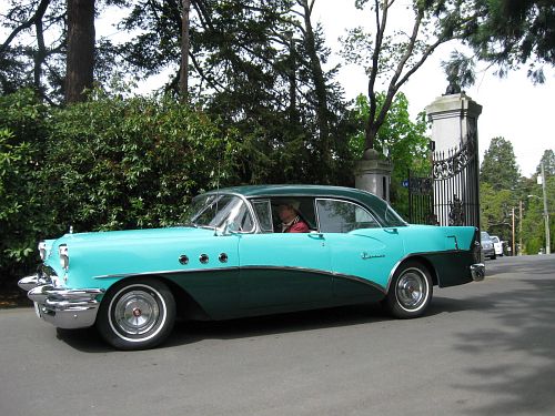 Buick Special 4-dr HT