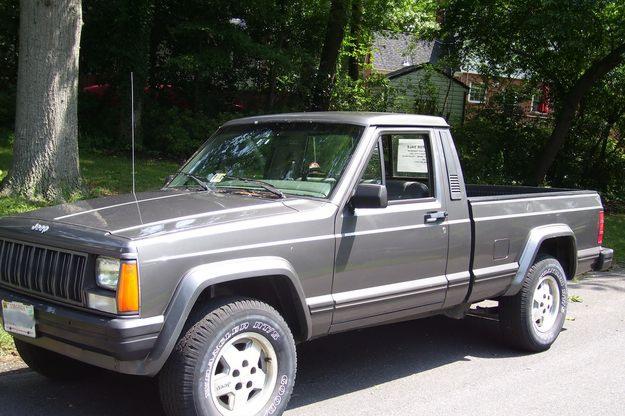 Jeep Comanche pickup