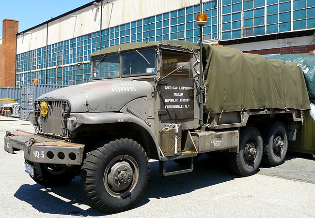 GMC M-215 6x6