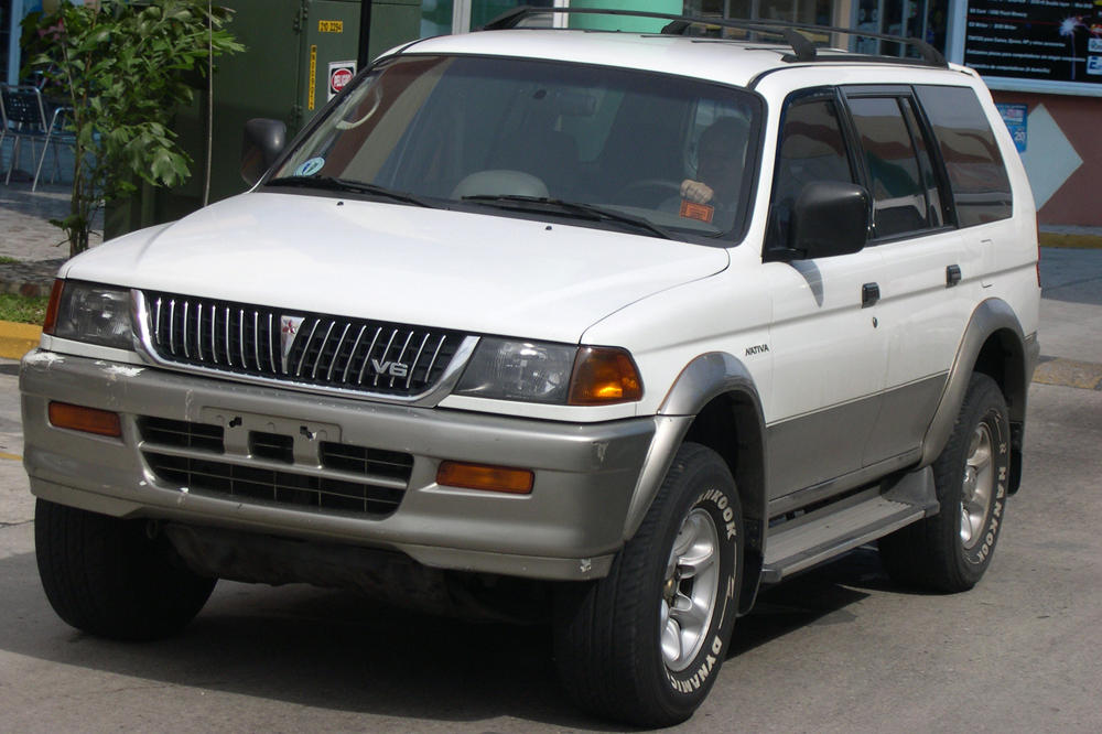 Mitsubishi Pajero Limited GDI