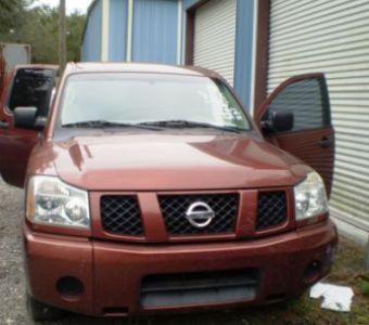 Nissan Titan 56L SE