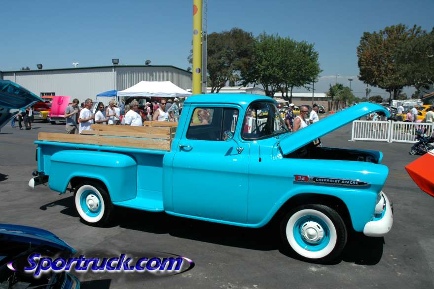 Chevrolet Apache 32