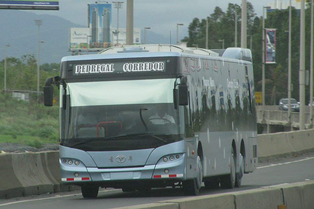 Jinhua Neoplan JNP6137G Centroliner