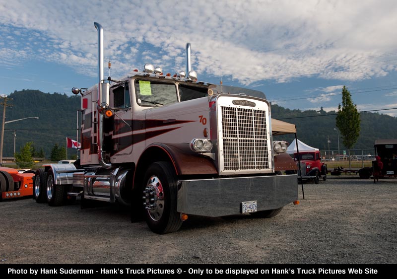 Freightliner FLC120