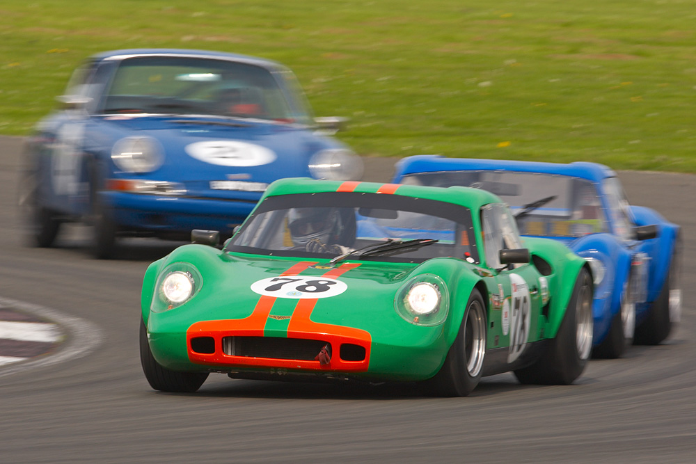 Chevron B8