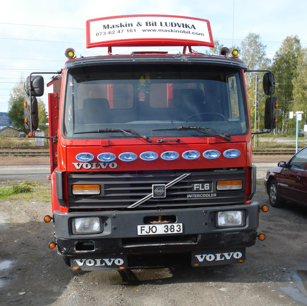 Volvo FL614 4X2