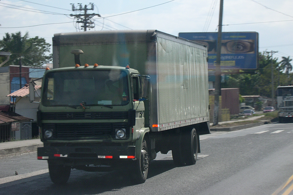 Mack MS600