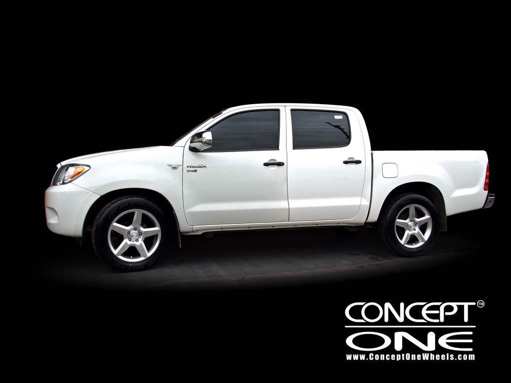 Toyota Hilux 30TD 4WD SR5 Toyota Hilux 30TD 4WD SR5