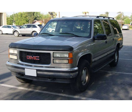 GMC Suburban SLT 1500