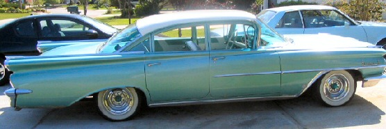 Oldsmobile Dynamic 88 4dr