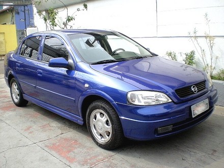 Chevrolet Astra GLS 20 Sedan