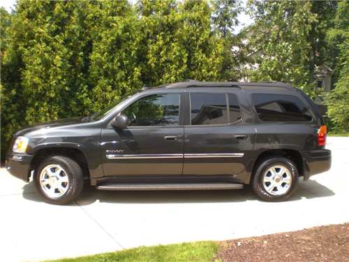 GMC Envoy XL Denali