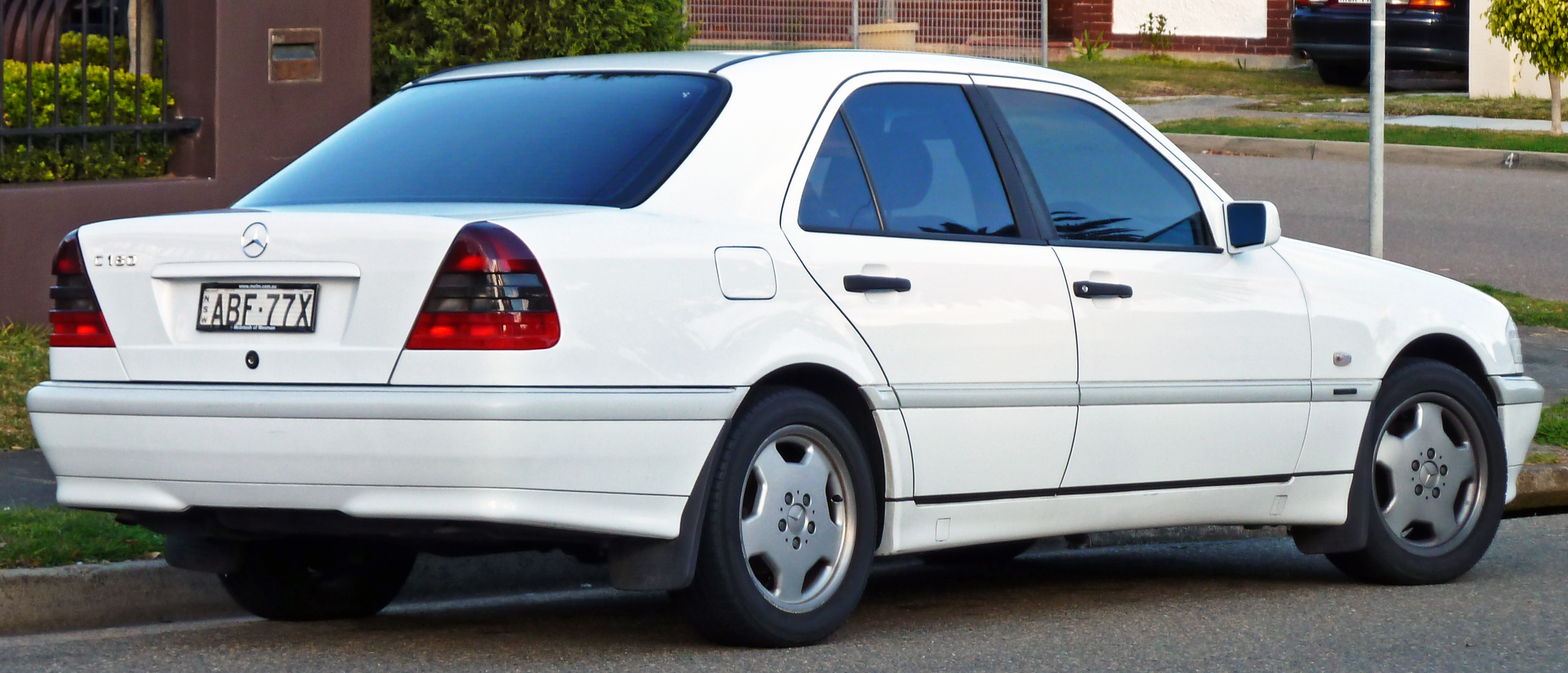 Mercedes-Benz C 180 Classic