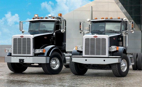 Peterbilt 365