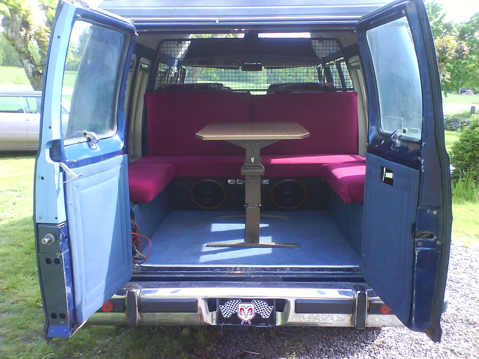 Dodge RAM 2500 Van