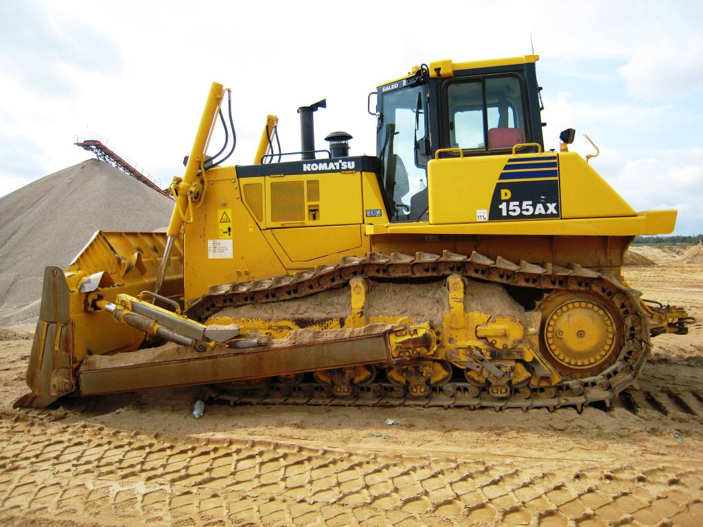 Komatsu D-155