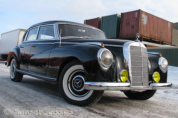 Mercedes-Benz 300B