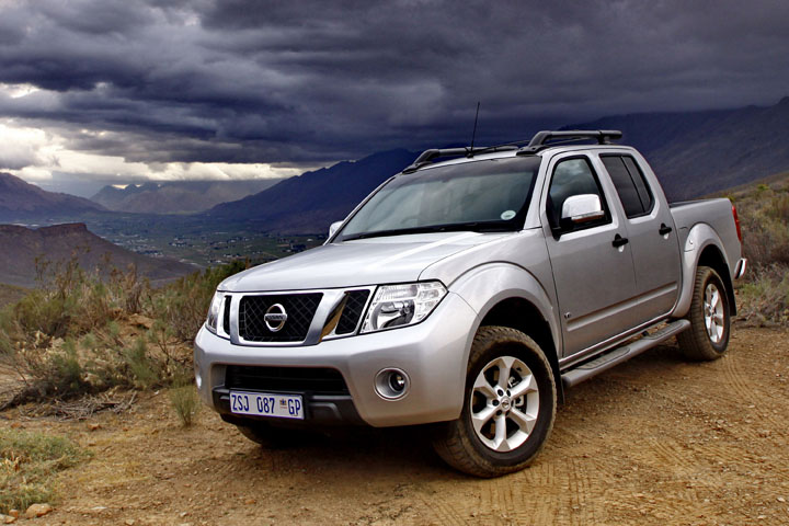 Nissan Navara 27 2WD SCab