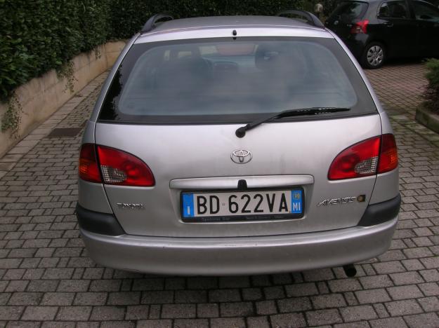 Toyota Avensis 20