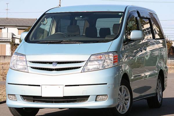 Toyota Alphard Hybrid E-Four