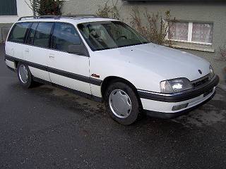 Opel Omega-A Kombi