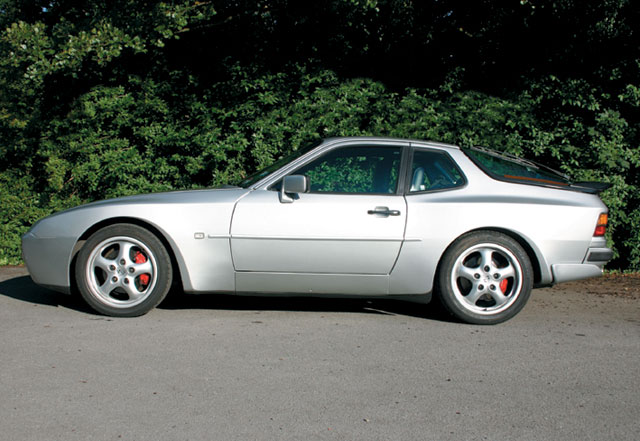 Porsche 944 S2