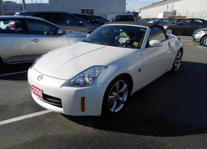 Nissan 350Z Black Top