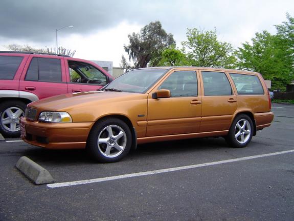 Volvo V70 R AWD