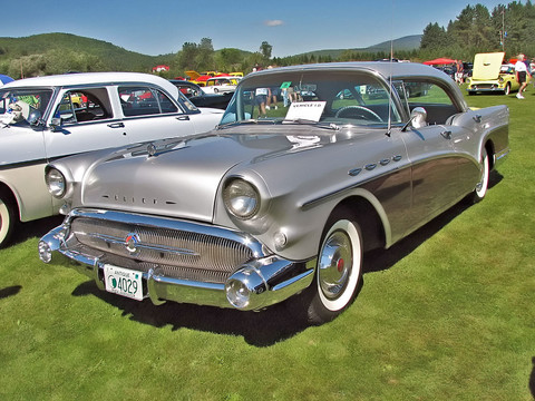 Buick Special 4-dr HT