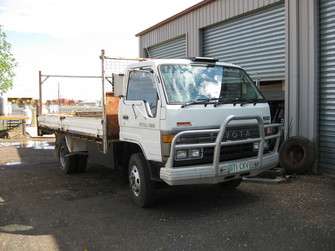 Toyota Dyna 400