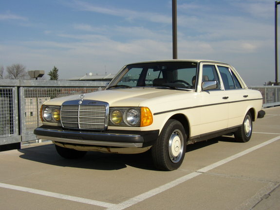 Mercedes-Benz 240D Mercedes-Benz 240D
