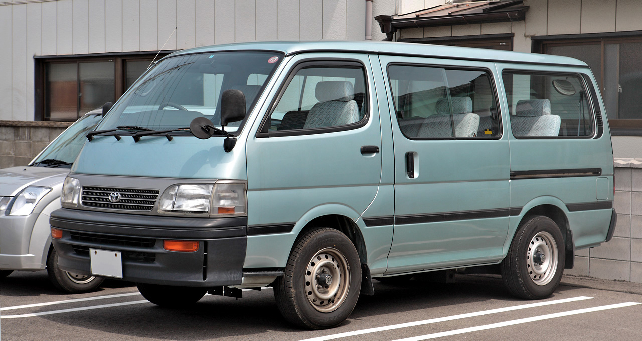 Toyota Hiace 27