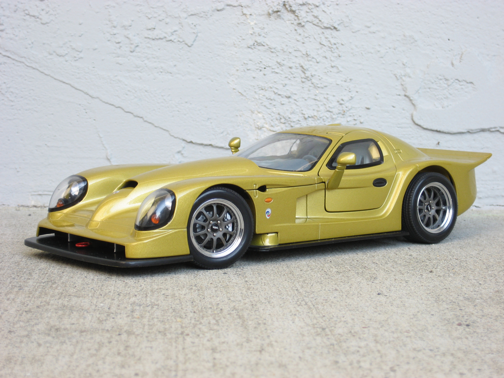 Panoz Esperante