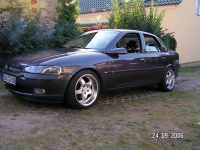 Opel Vectra 20 CD Liftback