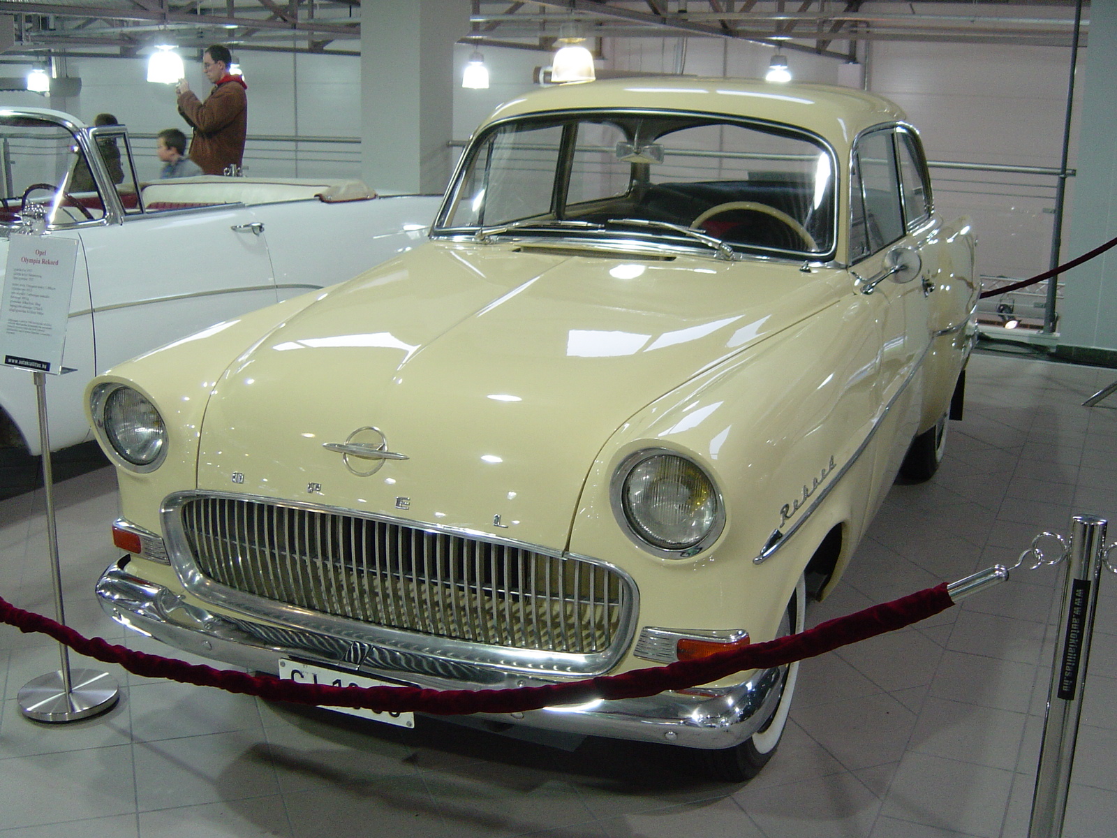 Opel Rekord E van Varevogn