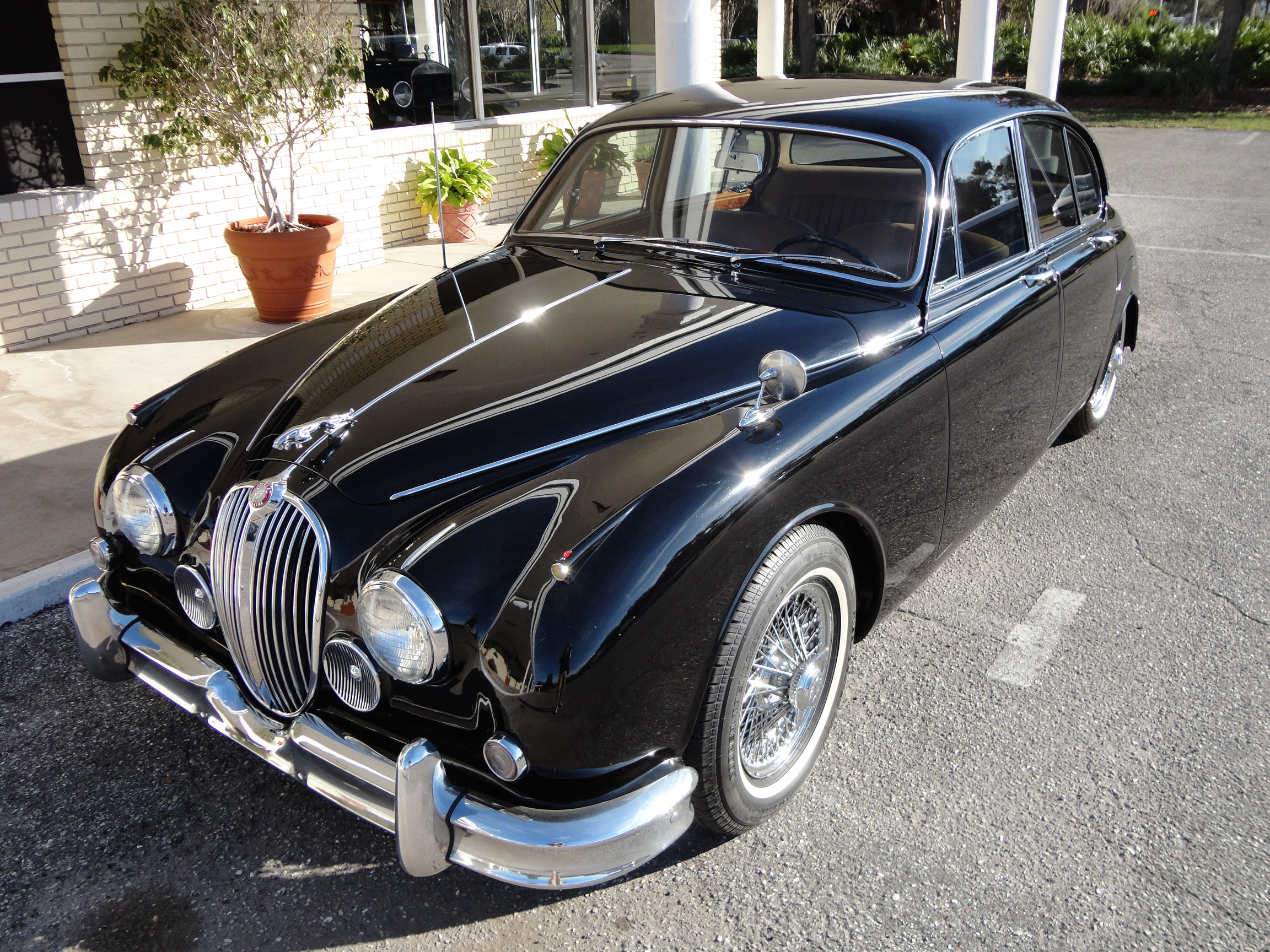 Jaguar Mk II saloon