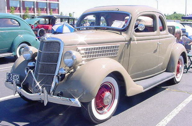 Ford V-8 Sedan 20