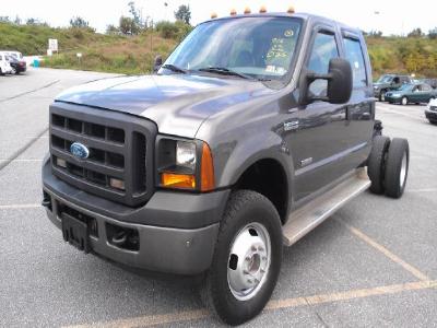 Ford F-350 XL Crew Cab