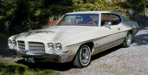 Pontiac Luxury LeMans