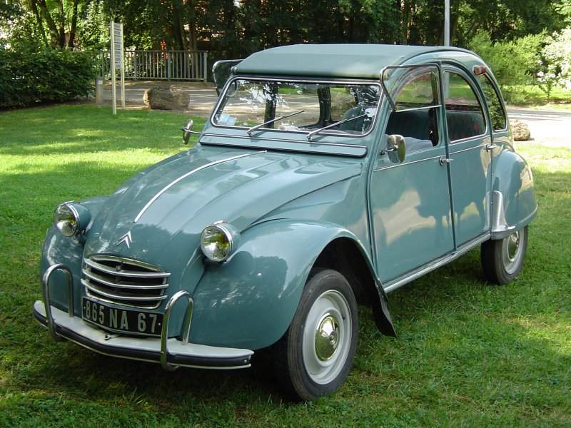 Citroen 2CV AZM