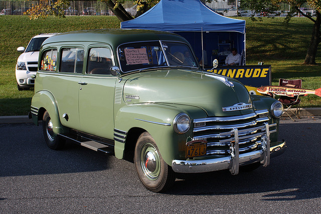 Chevrolet 3100 Suburban