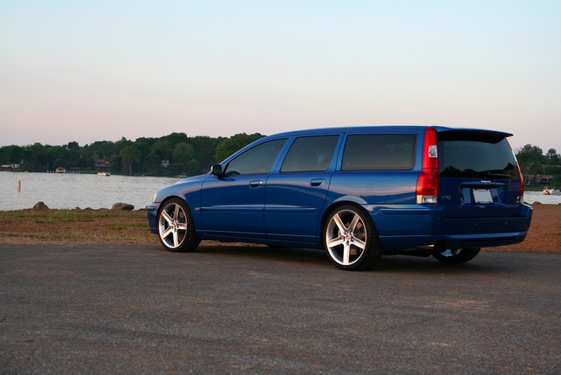 Volvo V70 R AWD