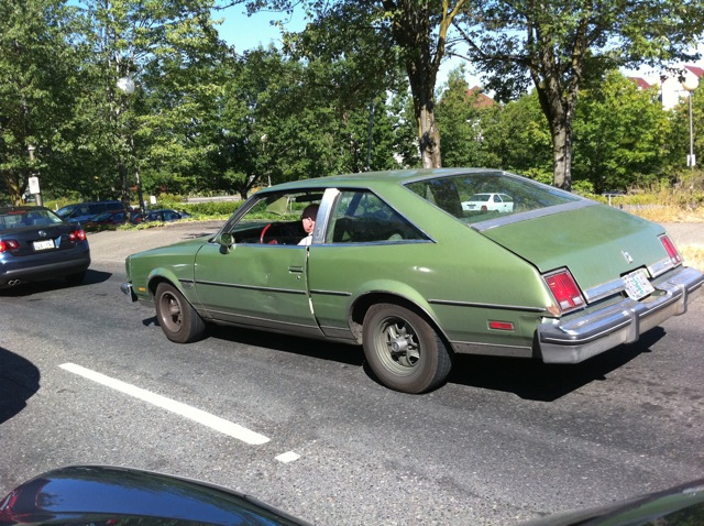 Oldsmobile Cutlass Salon coupe