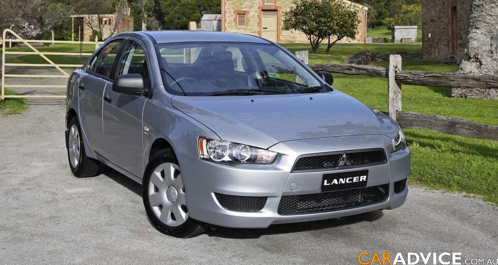 Mitsubishi Lancer ES