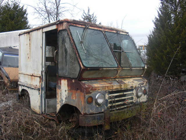 Unknown USPS truck