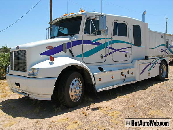 Peterbilt 330