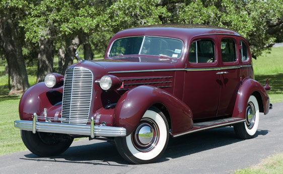 Cadillac Series 70 Fleetwood Touring Sedan