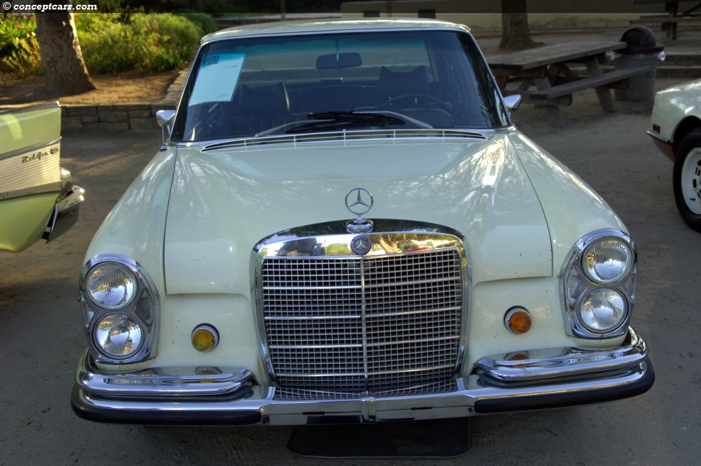 Mercedes-Benz 280S