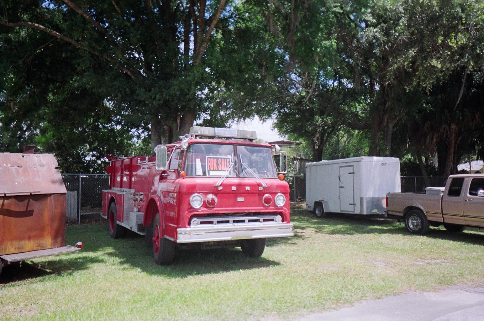 Ford C-900 Custom Cab